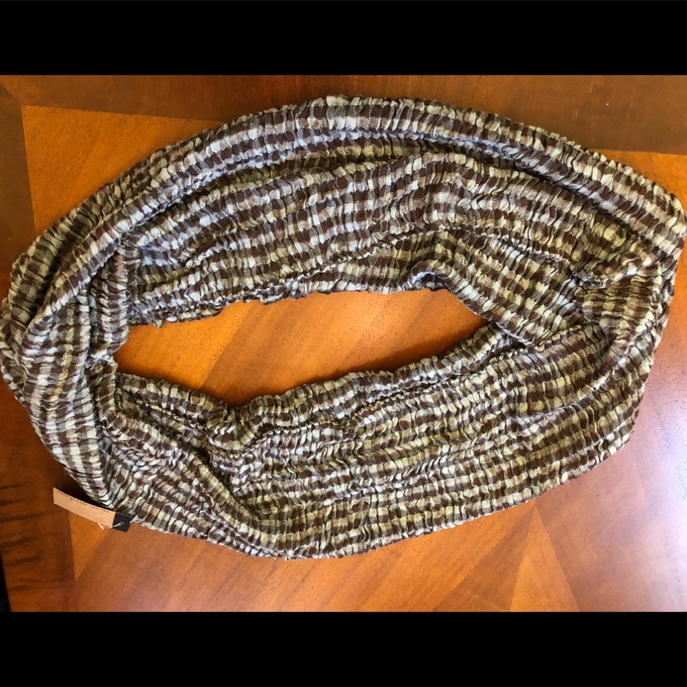 Steve Madden infinity scarf